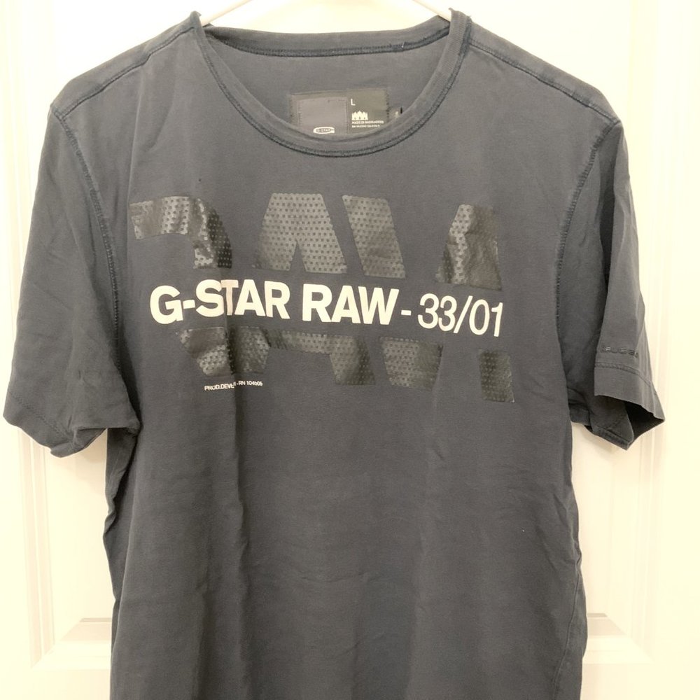 GStar Row Graphic TShirt, size L but runs very fit/small
